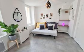 MaxBnb - Studio Cozy - WiFi Fibre - 10 min à pied Gare -3-